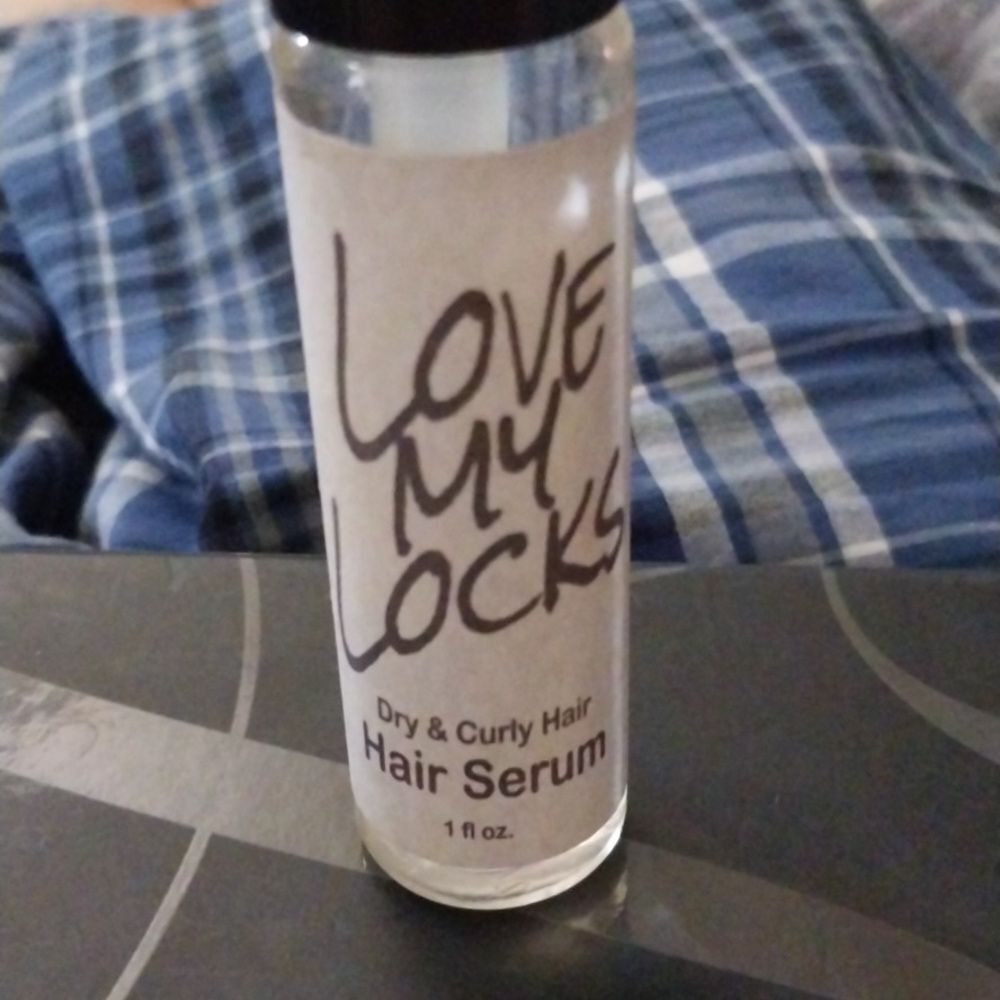 Dry and curly hair serum